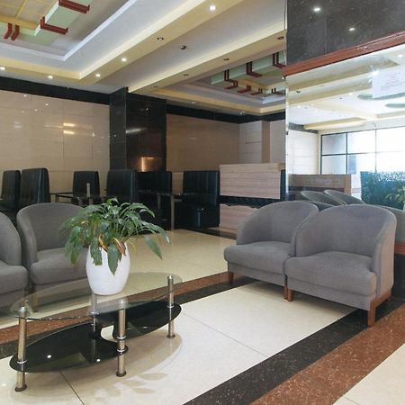 Reddoorz At Winter Hotel Araneta كويزون سيتي المظهر الخارجي الصورة
