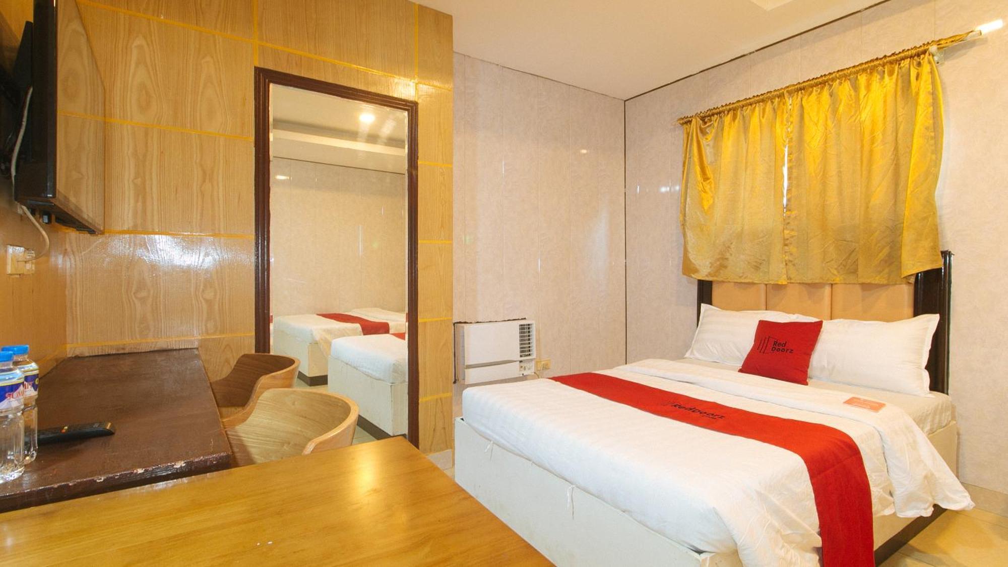 Reddoorz At Winter Hotel Araneta كويزون سيتي المظهر الخارجي الصورة