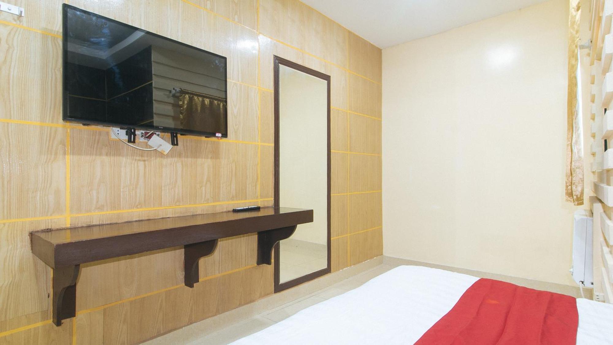 Reddoorz At Winter Hotel Araneta كويزون سيتي المظهر الخارجي الصورة