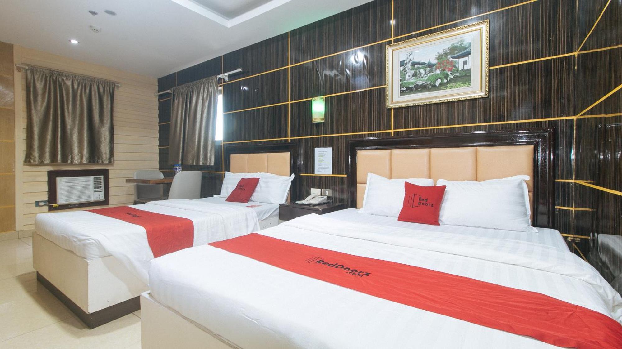 Reddoorz At Winter Hotel Araneta كويزون سيتي المظهر الخارجي الصورة