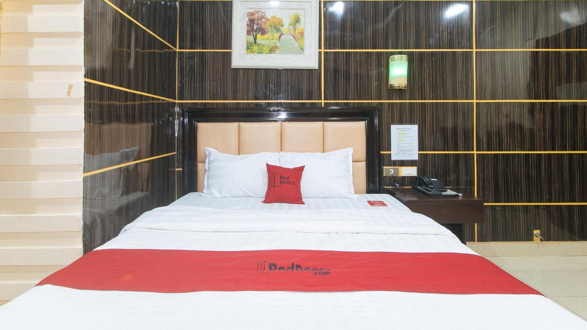 Reddoorz At Winter Hotel Araneta كويزون سيتي المظهر الخارجي الصورة