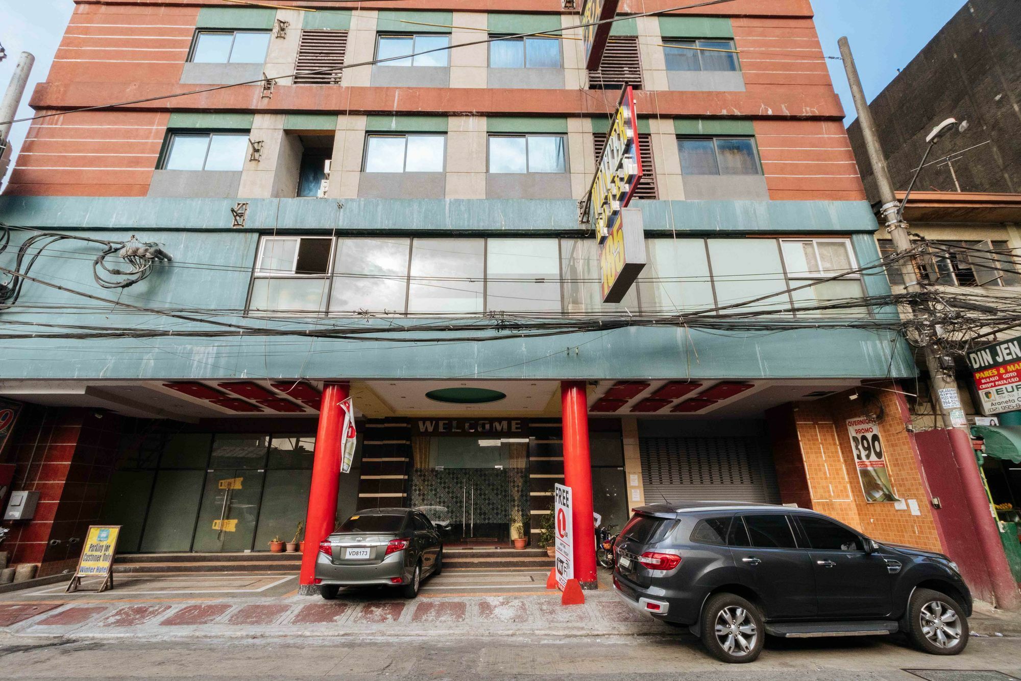 Reddoorz At Winter Hotel Araneta كويزون سيتي المظهر الخارجي الصورة